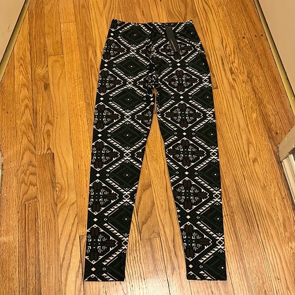 Women’s VIV Collection Buttery Stretch Leggings Green Southwestern ONE SIZE - Picture 4 of 5